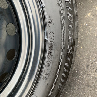 《ほぼ新品》ムーヴキャンバス　タイヤホイールセット（ホイールキャップ付き）