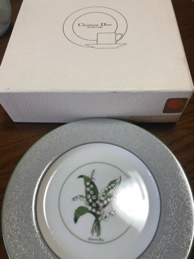 引取決定【未使用】ChristianDior すずらん柄 デザート皿 5枚 引取決定【未使用】ChristianDior すずらん柄 デザート皿 5枚