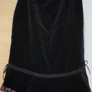 【ネット決済】【L'EST ROSE】黒のベロアスカート　Mサイズ