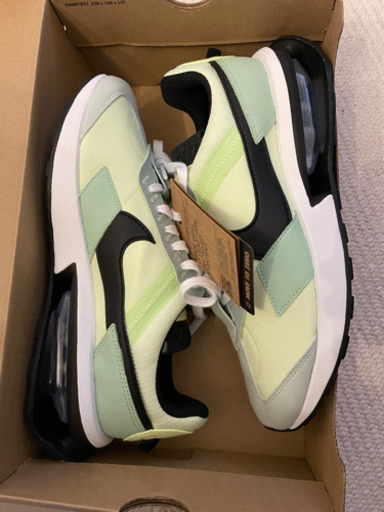 【新品】NIKE AIR MAX PRE-DAY スニーカー