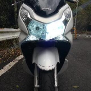 ホンダ pcx125 jf28 パールホワイト キタコメーター 人気車★ ホンダ pcx125 jf28 パールホワイト キタコメーター 人気車☆