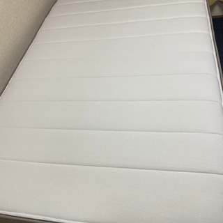 【お取引交渉中】ニトリ組立式セミダブルベッド+マットレス