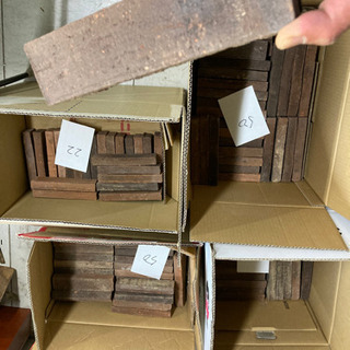 【お引き取りご相談中】激安　DIY 海外輸入品　レンガ&タイル　まとめて出品　外構工事の素材やガーデニングにいかがですか♪
