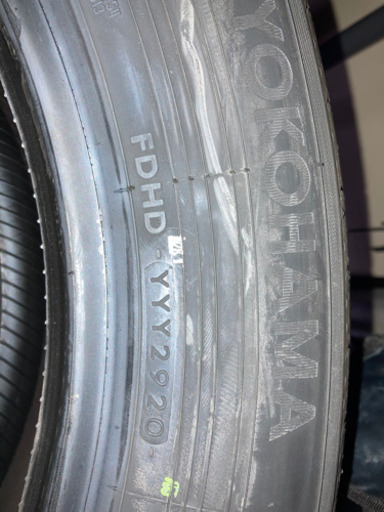 一週間限定価格 早い者勝ち タイヤ ・YOKOHAMA BluEarth RV-02 225