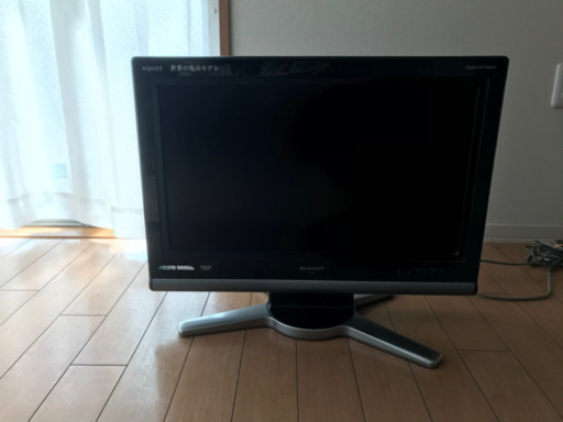 アクオス液晶テレビ26型