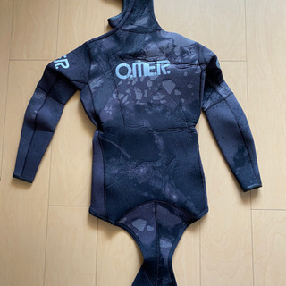 【最終値下げ】omer ウェットスーツ 5mm サイズ2 Black Moon 最終値下げ】omer ウェットスーツ 5mm サイズ2 Black Moon