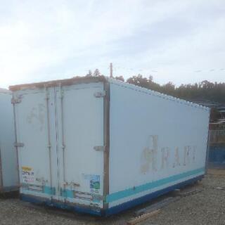 【匝瑳市】鍵付き 保冷コンテナ 床はコンパネ貼り (No.M-56) 長さ約640cm(+70cm)×幅230cm×高さ245cm (株)トラストカーゴ 匝瑳コンテナ販売所 床はフラット】保冷コンテナ 長さ約610cm×幅230cm×高さ250cm