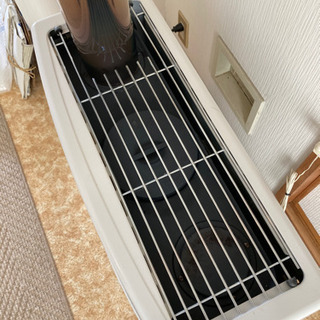 トヨトミ/TOYOTOMI HR-650E ホワイト 2015年製　動作品 [煙突式ストーブ 油タンク別置き式 (木造17畳・コンクリート27畳)] 