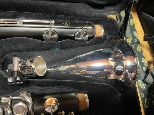 buffet crampon bass clarinet（新品未使用）とテナーサックスとの交換