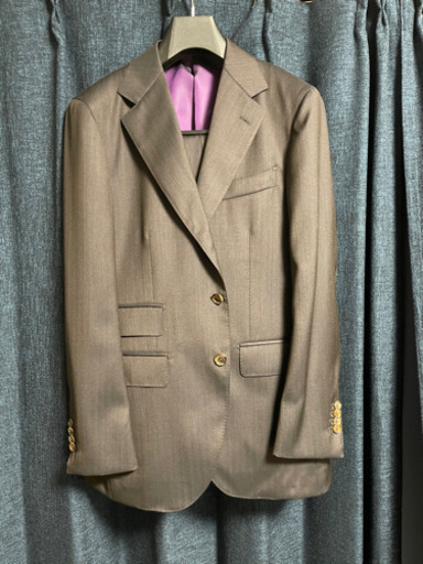 新品スーツ(160-170cm) 31,900円⇒8,000円 誤って購入のため | zzkrca.com
