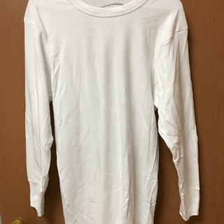 Mサイズ　白　長袖Tシャツ
