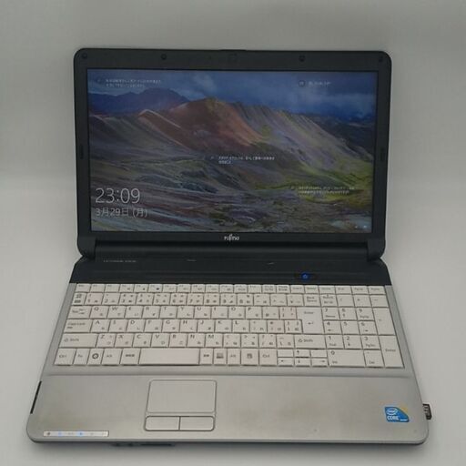 格安ノート　富士通　Core i3搭載 メモリ4G HD160G CD/DVD読み書き　Wifi対応 大画面15.6インチ 最新Windows10搭載