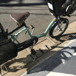 BRIDGESTONE 非電動自転車アンジェリーノプティット三人乗り対応 小柄なママでも安心の低床設計＞ 3人乗り(幼児2人同乗)対応 子
