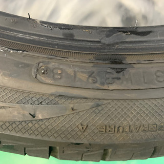 タイヤ4本セット　225/40/18