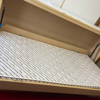 【ネット決済】折りたたみ式ベッド、マットレス付き