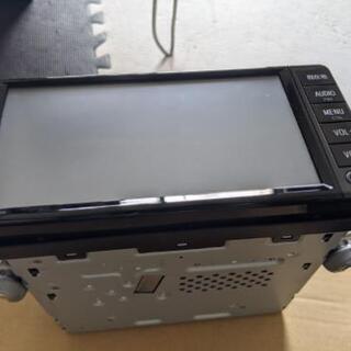 NSCD-W66 08605-00a60 9000㎞ エスクワイア　取り外し品　美品