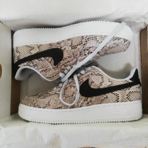 スニーカー NIKE