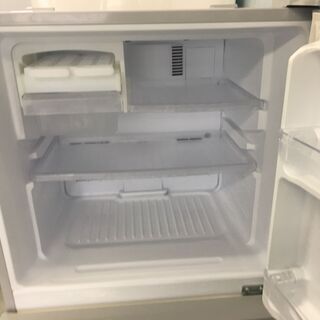 シャープ225L冷蔵庫　2015年製！　分解クリーニング済み！ シャープ225L冷蔵庫 2015年製！ 分解クリーニング済み！