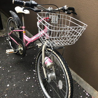 ピンクの子供用自転車　22インチ