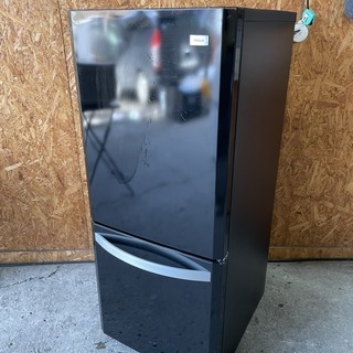 アクア大型2ドア冷凍冷蔵庫720L省エネLED照明 自動製氷機能付き