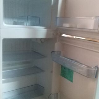 冷蔵庫　２ドア　９８Ｌ　一人用