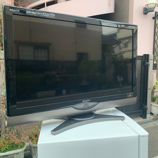 🚛配送込み🔰当日配送‼️ シャープ アクオス 32V型 液晶テレビ🎖 リモコン付・B-CASカード🎖32インチ✨　
