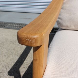T692)★美品★ シギヤマ ロクサー 2.5P ソファ 撥水加工 肘付き オーク材 天然木 幅160cm インテリア 家具