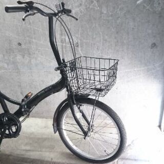 折りたたみ自転車中古 EVERBLUE 外装6段変速 カゴ付き タイヤ20インチ カラーブラック