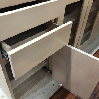美品！ サイドボード ４分割 収納