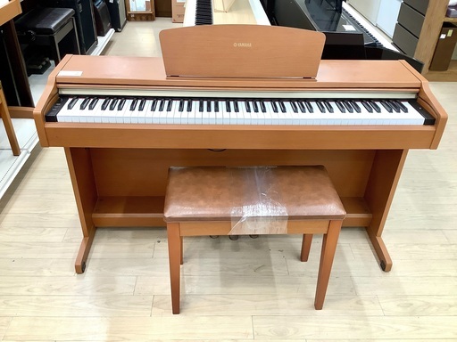 安心の6ヶ月保証付！YAMAHA(ヤマハ)の電子ピアノ「J-7000」をご紹介！