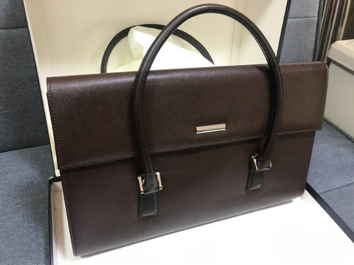 最終値下げ！ほぼ未使用品！Burberry バーバリーハンドバッグ