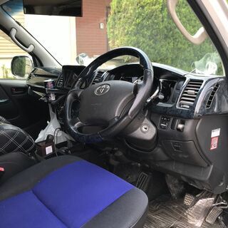 ハイエース　200系　フロントシート（左右）セット