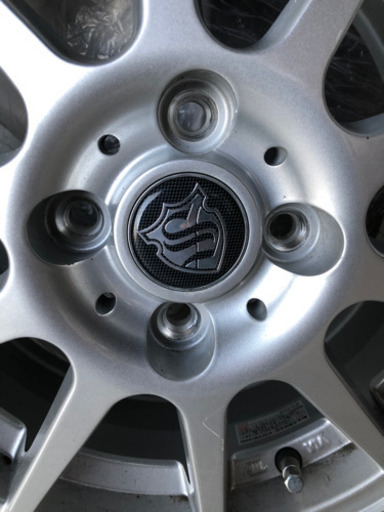 日産ノートスタッドレスタイヤアルミホイール付き