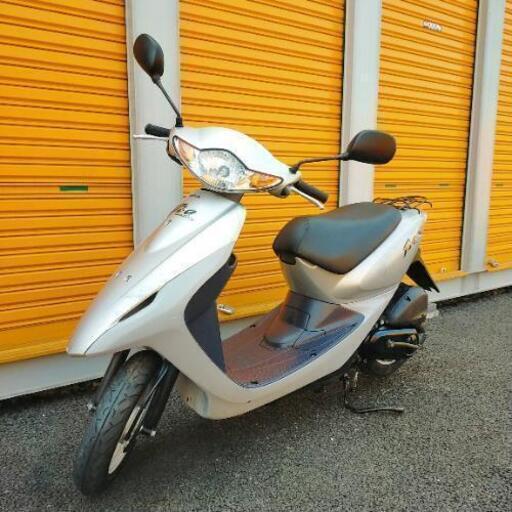 440.水冷エンジン　スマートディオ　バッテリーシート新品　千葉県柏市　即日配送、自走引き取りも可能
