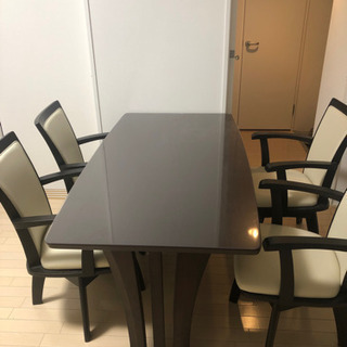 ニトリ　4人掛けダイニングテーブル　大至急処分！