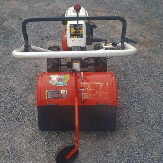 鹿児島発 クボタ6.2馬力 ガソリンエンジン耕うん機TR70