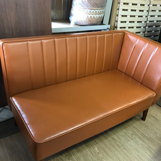 ダイニングテーブルとL字ソファー