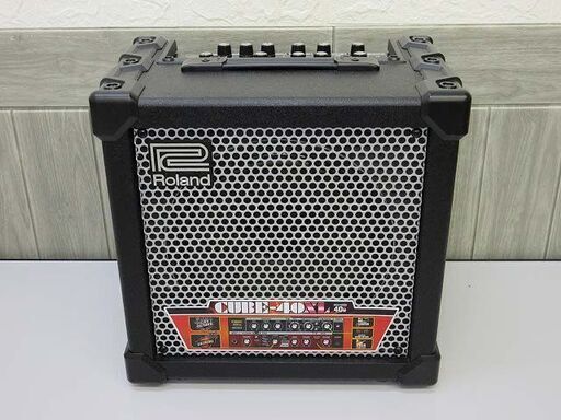 ss1915　中古　ローランド　ギターアンプ　CUBE-40XL　キューブ　ブラックRoland　エレキギター　小型　パワフル　歪みサウンド　多機能