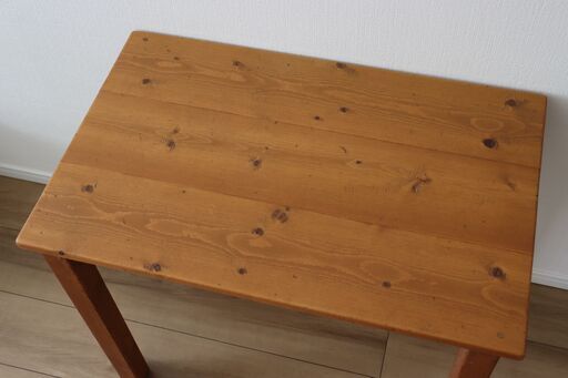 アンティークパイン風　オーダーメイドの木製テーブル