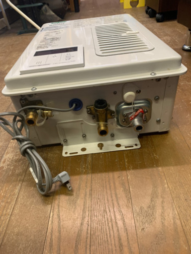 rinnai リンナイ 業務用  プロパン　給湯器 RUX-V1615SWF 函館市発　2019年