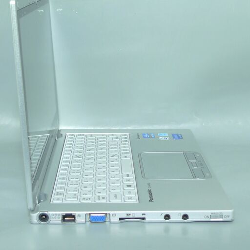 送料無料 タッチ機能 高速SSD 1台限定 11.6型 Panasonic CF-AX2MEDBP