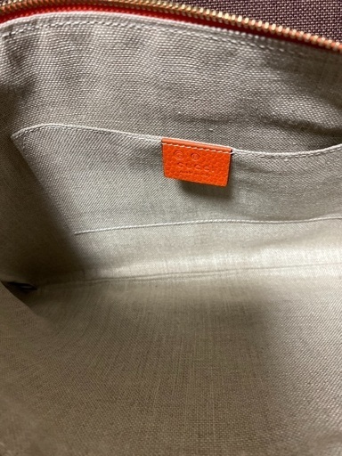 ☆GUCCI ポーチ クラッチバッグ（オレンジ)☆