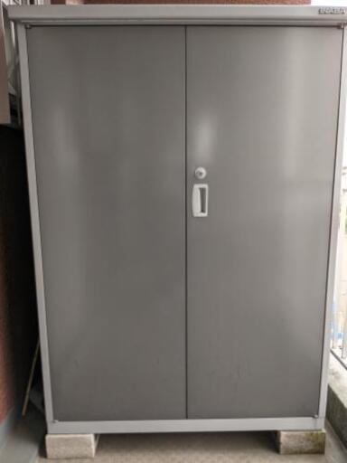 【お取引先決定】物置　アイビーストッカー　BJN-119D　全面棚タイプ