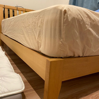 ダブルベッドお探しの方！
