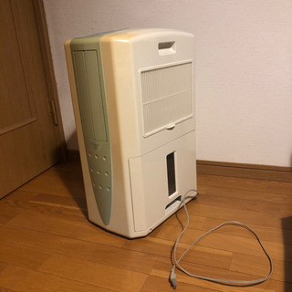 梅雨や雨の日に大活躍！コロナ　衣類乾燥機・冷風機