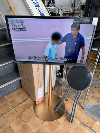 ラインのお友達追加で3%off美品❗32型 テレビ台セット SUNRIZE コンパクト自社配送時代引き可※現金、クレジット、スマホ決済対応※【3ヶ月保証】