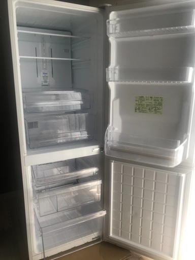 冷蔵庫 シャープ 271L 2015製