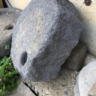 【ネット決済】庭にある石うす