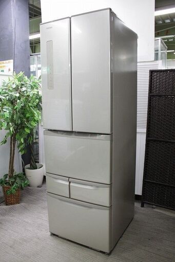 東芝 GR-F43FS(NU) [VEGETA(ベジータ) 冷凍冷蔵庫 (425L・フレンチドア） 6ドア ブライトシャンパン] 2013年製 TOSHIBA 冷蔵庫 店頭引取大歓迎♪ R3088)