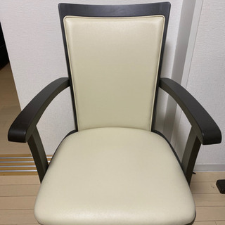 ダイニングテーブルセット [イス４脚]